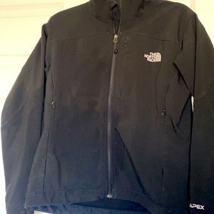 women’s size medium north face coat.